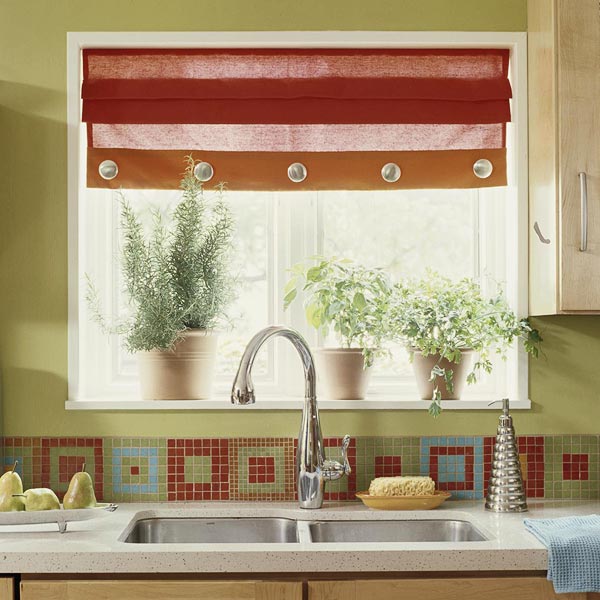 римская штора на кухне