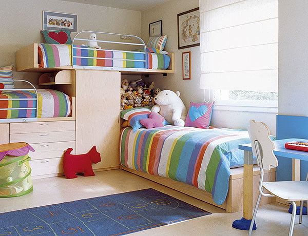 шкафы и кровати для троих детей