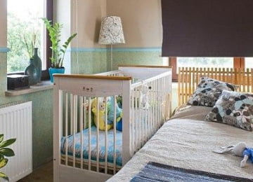 Спальня с детской кроваткой: как обустроить интерьер
